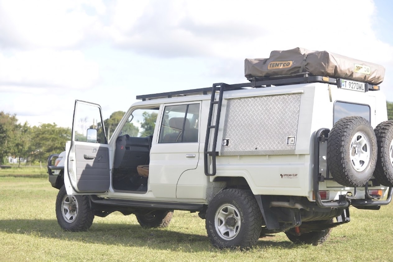 Land Cruiser bush camper rental Tanzania